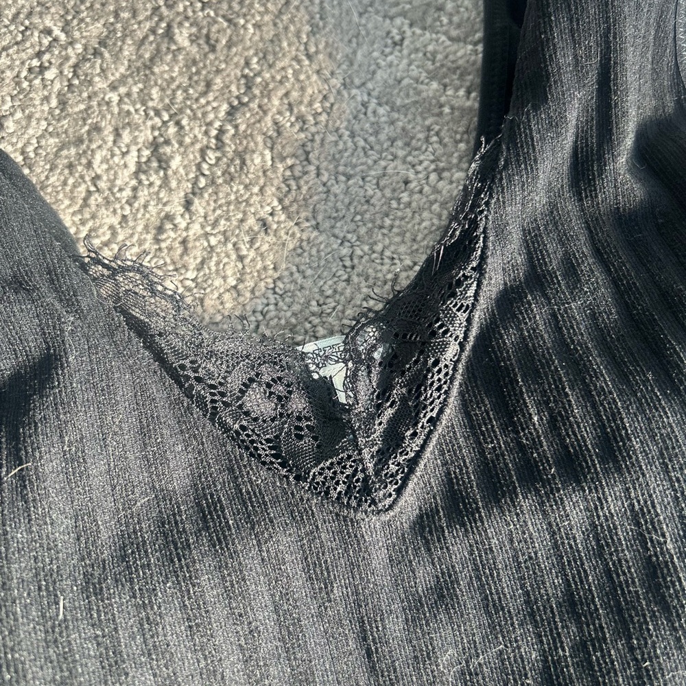 BKE Essentials Black Padded Lace Bralette – Size M - Picture 6 of 6